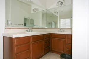 736 Mercury Avenue Lompoc CA 93436 Master Bathroom